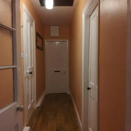 Helens Self Catering Сasa de vacaciones *