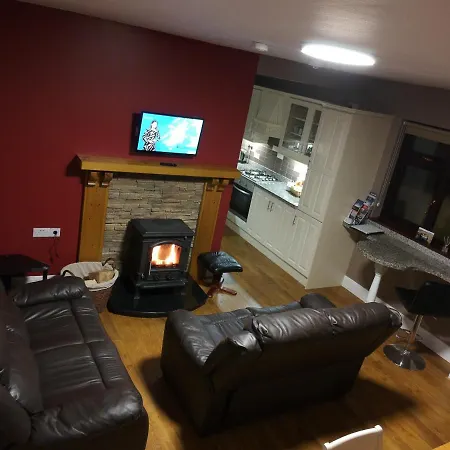 Helens Self Catering Prázdninový dům Castlebar