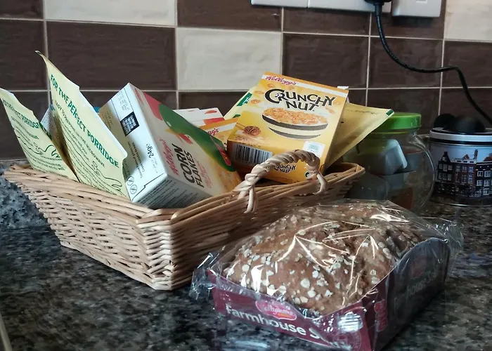 Helens Self Catering 別荘